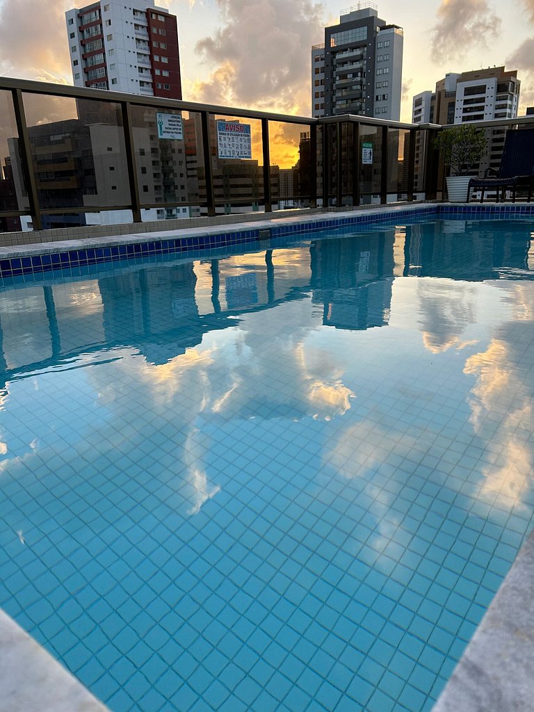 Melhores Flats - 2 quartos, 1 suíte, 500m do mar