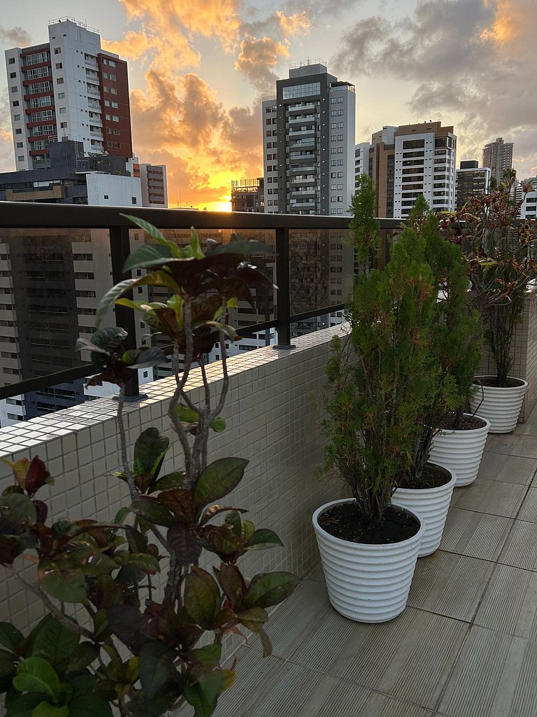 Melhores Flats - 2 quartos, 1 suíte, 500m do mar